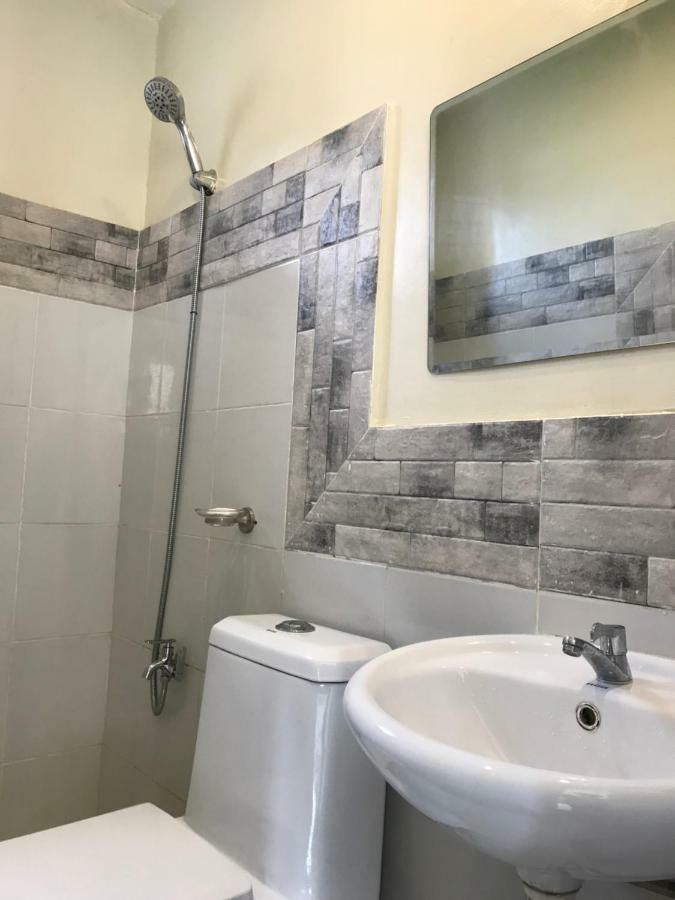 Relaxing Home At Camella Bacolod, Near Airport, Rockwell, Terminals, Famous Resto Екстериор снимка